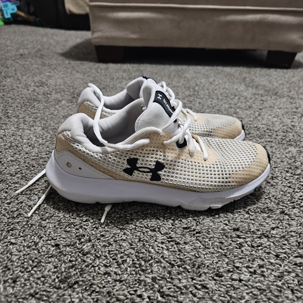 Under Armour Women's Beige White Mesh Athletic Sneakers